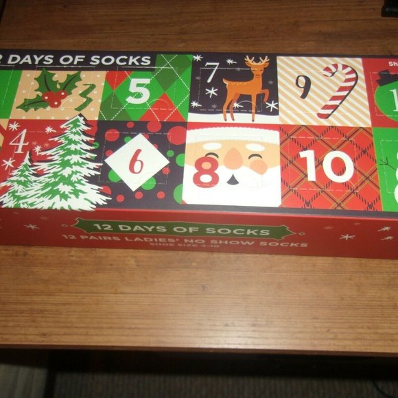 12 Days Christmas Countdown Surprise Ankle Socks - Picture 3 of 3